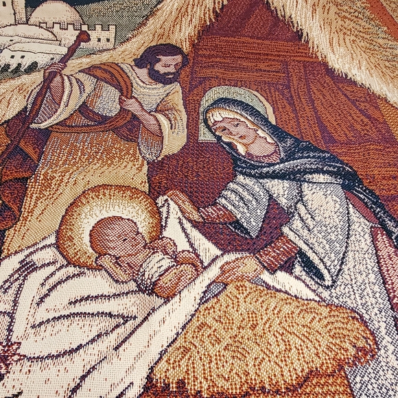 NEW  Nativity Tapestry - Picture 3 of 8